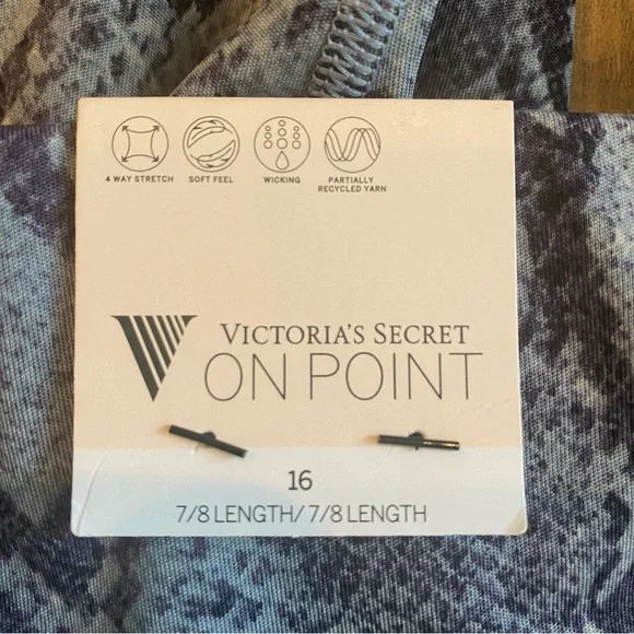 Victoria’s Secret • Navy Blue Snake Print 3/4 Length Leggings • Size 16 XL • NWT - Picture 6 of 6